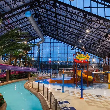 Fjaka-spacious Two Bedroom With Parking דירה *