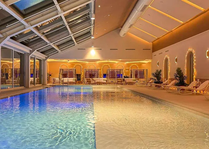 Fjaka-spacious Two Bedroom With Parking Šibenik