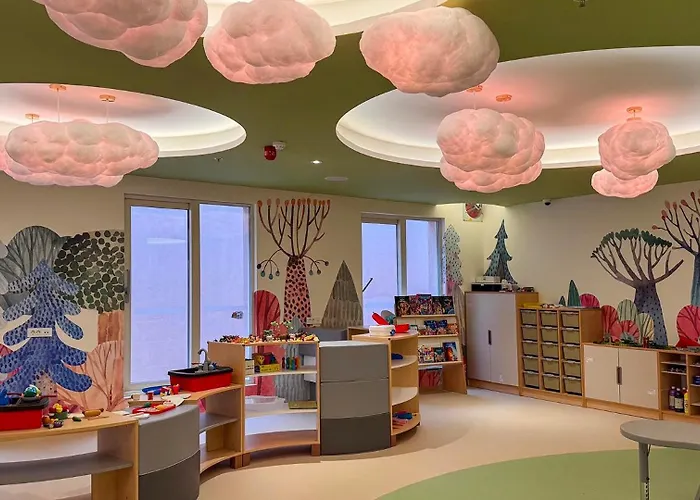 Fjaka-spacious Two Bedroom With Parking